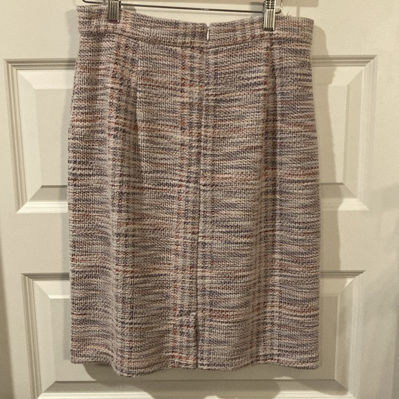 Banana Republic Tweed Skirt - Picture 4 of 5